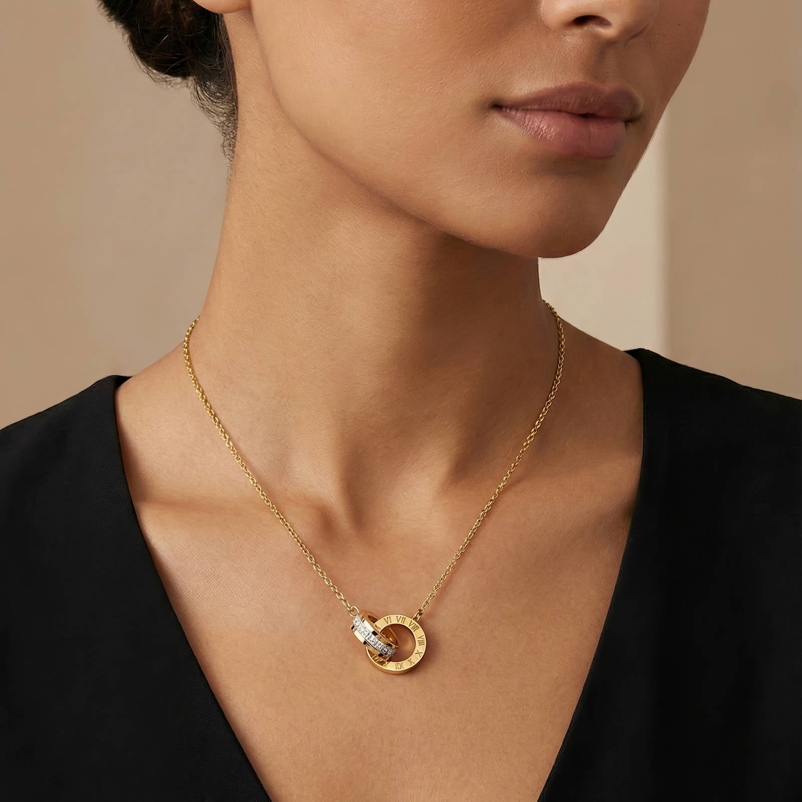 Timeless Roman Numeral Interlocking Necklace